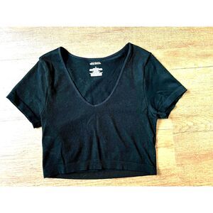 Wild Fable women cropped short sleeve rib top, Black, V neck, Size Medium M